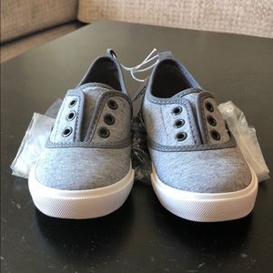 Old Navy slip on sneakers